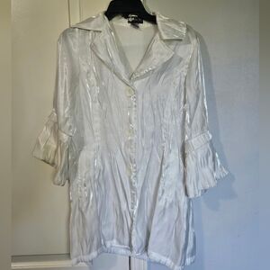 Damee satiny top/ jacket